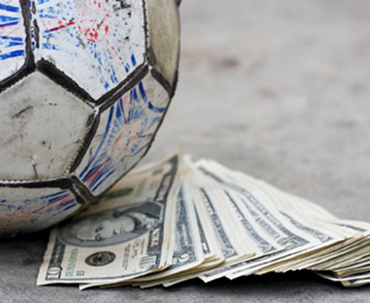 4money_and_old_football-other