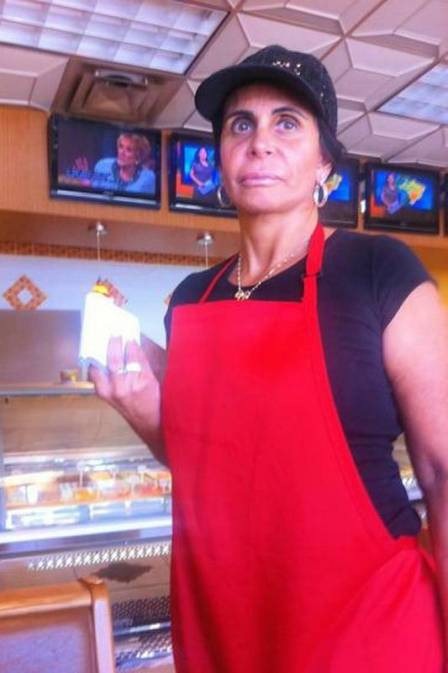 [candinha%2520-%252005%2520-%2520Gretchen%255B3%255D.jpg]