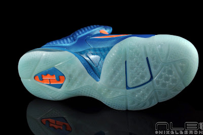 China is Coming to America. Nike LeBron 9 Official Release Date. lebron9 china blue flame 105 web black China is Coming to America. Nike LeBron 9 Official Release Date.