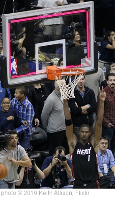 'Chris Bosh' photo (c) 2010, Keith Allison - license: http://creativecommons.org/licenses/by-sa/2.0/