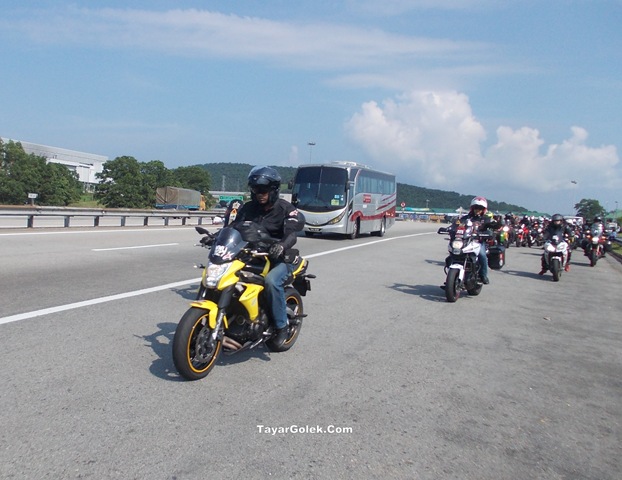 [DSCN35842.jpg]