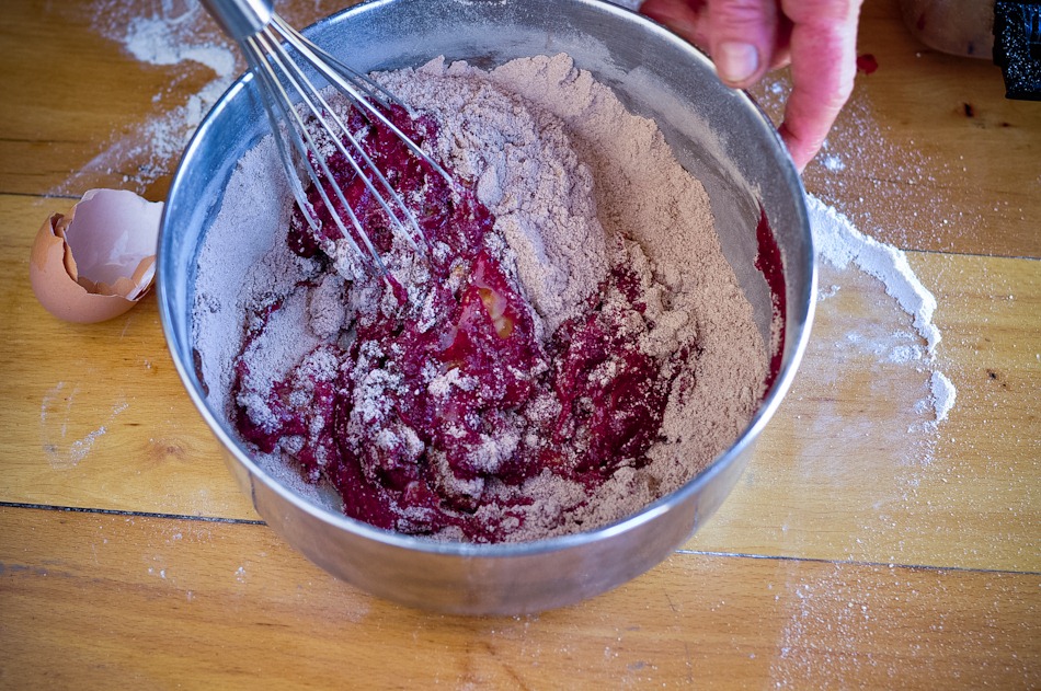 [beet-chocolate-cake-82294.jpg]