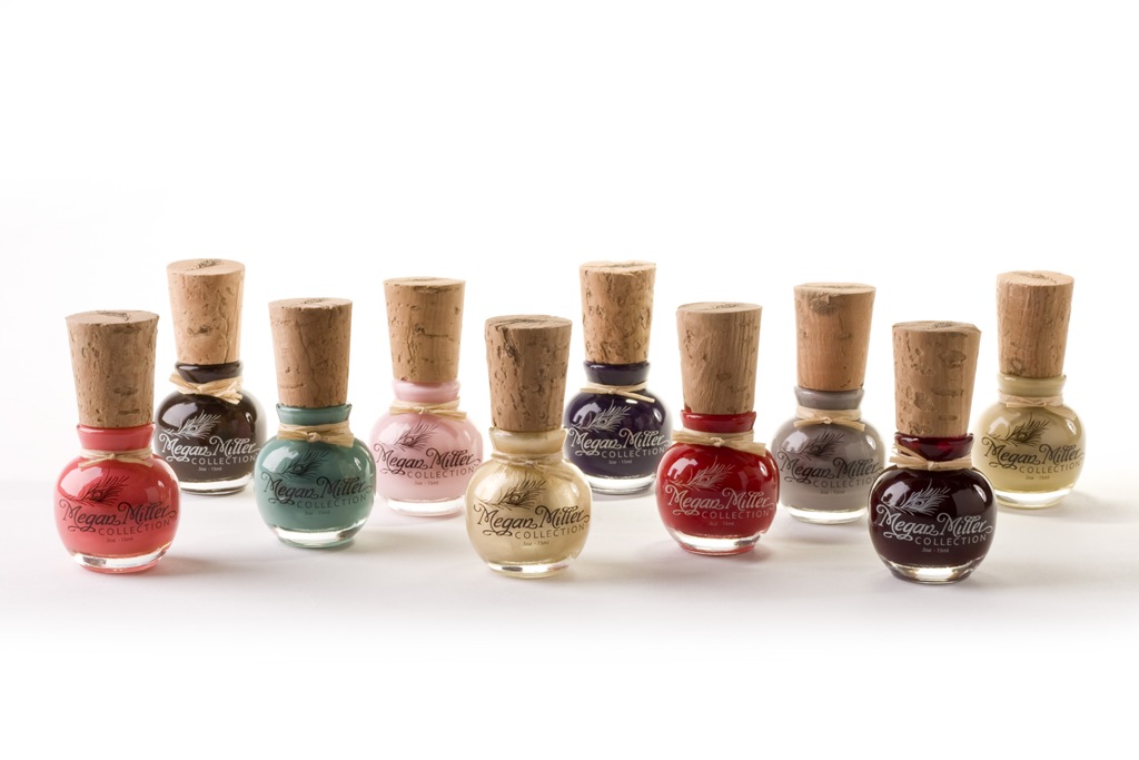 [Group%2520Photo%2520Bottles%255B7%255D.jpg]