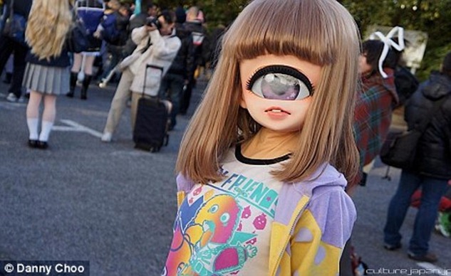 article-2104946-11D5678C000005DC-244_468x286