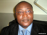 Franc?ois Nzekuye, analyste e?conomique congolais. Radio Okapi
