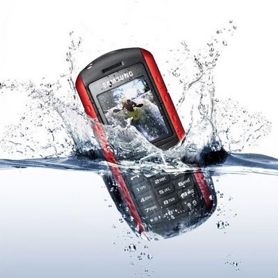 [Samsung_Solid_B2100_Mobile_Phone_Inside_Water%255B5%255D.jpg]