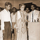 With Mrs. Chester Bowl, wife of U.S. Ambassador to India at the YAL Exhibition, AIFACS gallery [1965 New Delhi]