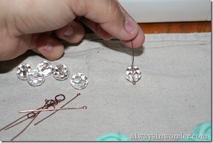 how_to_make_rose_necklace_with_fabric (11)