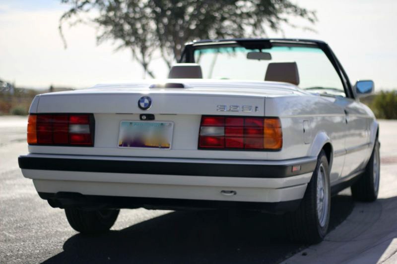 [1993-BMW-325i-Convertible-9%255B3%255D.jpg]