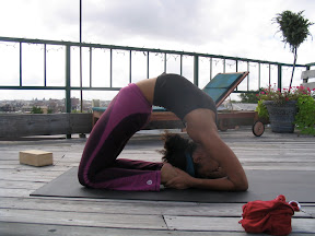 Kapotasana: dove or pigeon