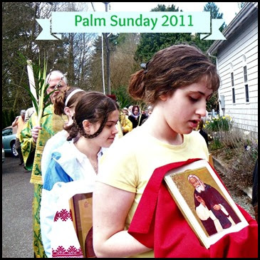 Tailorbear and Turtlegirl in the Palm Sunday procession.