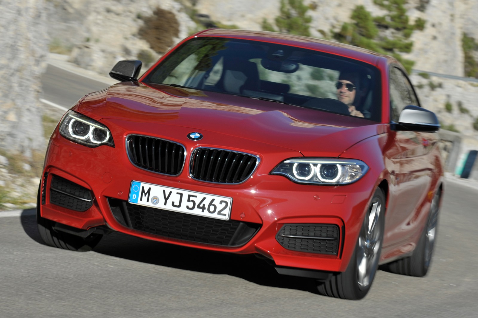 [View-4-BMW-2-Series-Coupe%255B3%255D.jpg]