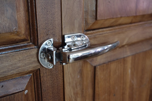 Another piece of hardware from the commercial-grade refrigerator supply company: a heavy duty latch!