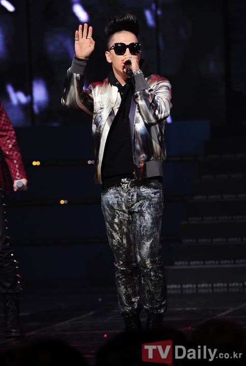 Big Bang - Mnet M!Countdown - 15mar2012 - 32.jpg