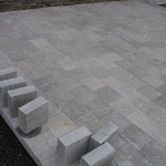 Terrasse en dallage bouchardé