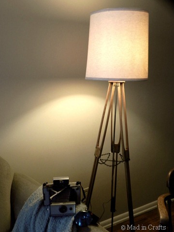 vintage tripod lamp1
