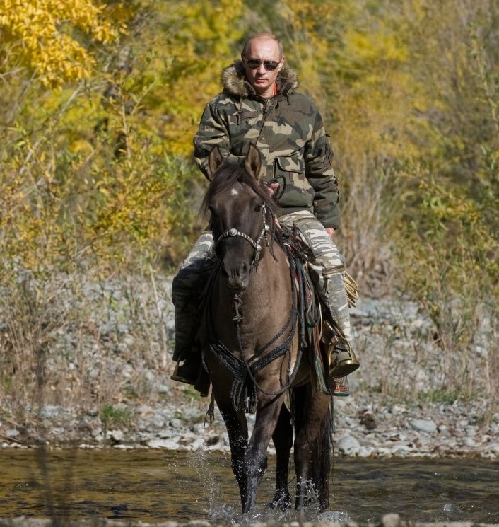 [putin-rides-a-horse-through-a-river-in-the-tyva-republic-in-the-siberian-federal-district%255B4%255D.jpg]