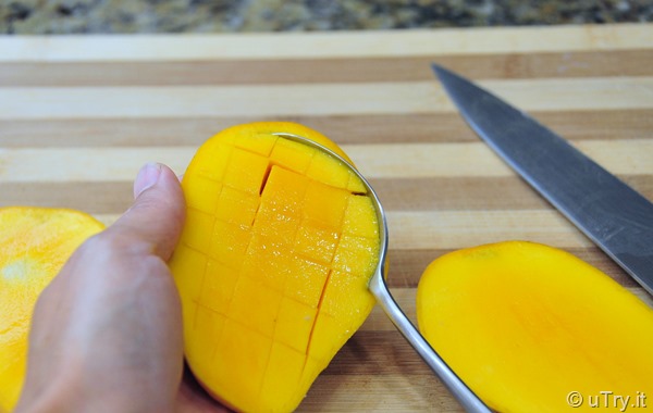 How to Easily Diced a Mango   http://uTry.it