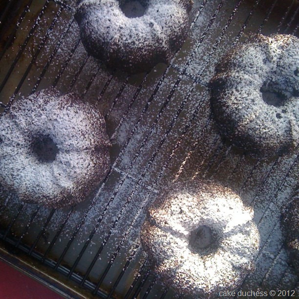 [cake5%255B2%255D.jpg&description=Mini Chocolate-Espresso Bundt Cakes- Bundt Bloghop')]