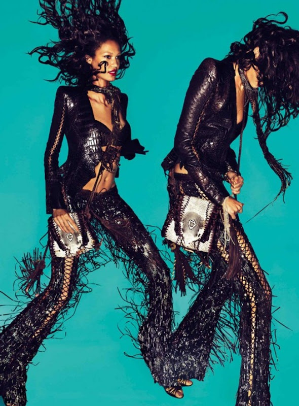 robertocavallicampaign3-560x760 robertocavallicampaign3-560x760