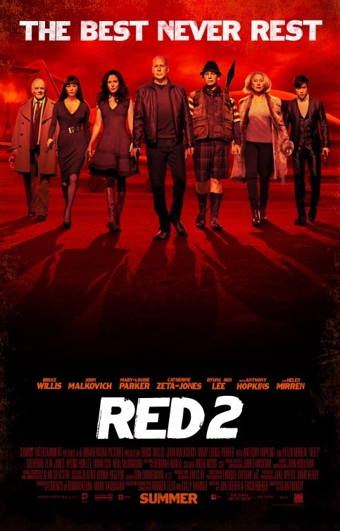 Mindenki a RED 2 poszterén
