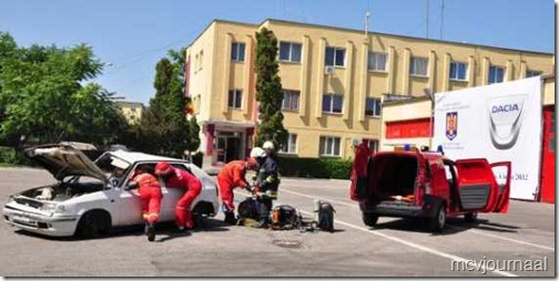 Dacia als brandweerhulpvoertuig 05