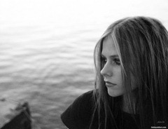 avril-lavigne-1600x1200-17170 LinkinSoldiers