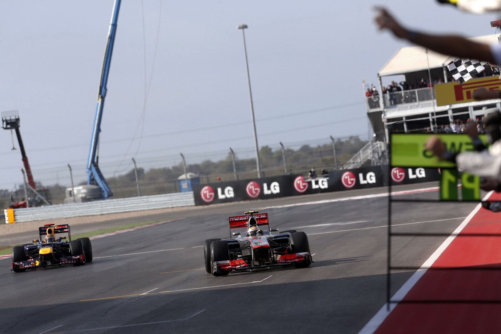 [F1-USA-McLaren-Hamilton-2%255B2%255D.jpg]