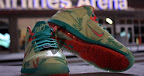 Nike LeBron 9 Low LeBronold Palmer Alternate Inverted Sample nike lebron 9 low pe lebronold palmer 4 04 Nike LeBron 9 Low LeBronold Palmer Alternate Inverted Sample