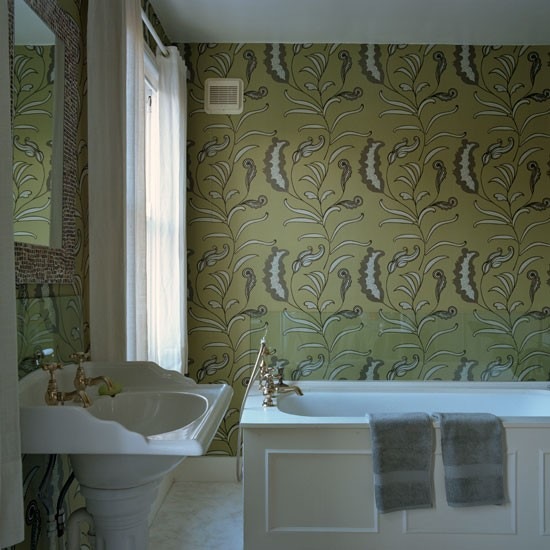 [96_000011490_d5f1_orh550w550_Bathroom-with-bold-patterned-wallpaper%255B7%255D.jpg]
