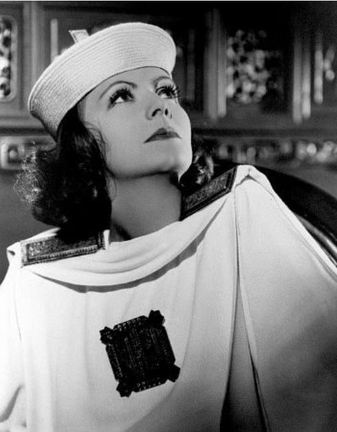 [GRETA%2520GARBO%2520THE%2520PAINTED%2520VEILA%25201934%2520002%255B5%255D.jpg]