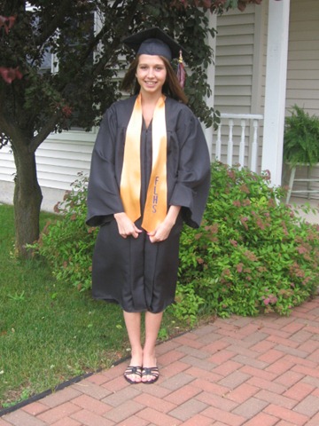 [Emma%2527s%2520Graduation-June%252025%252C%25202011%2520013%255B5%255D.jpg]