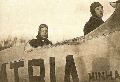 [1924%2520Raid%2520Lisboa-Macau%2520%2528Sarmento%2520Beires%2520e%2520Brito%2520Paes%2529%255B3%255D.jpg]