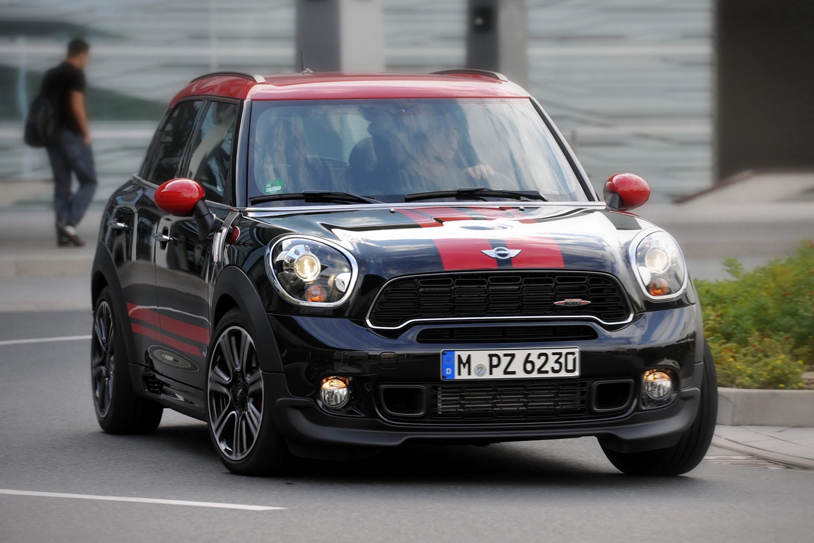 [2013-Mini-Countryman-JCW-9%255B2%255D.jpg]