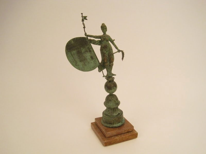 Fernando Marmolejo Statue