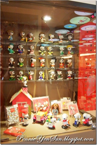 Charlie Brown Cafe (19)