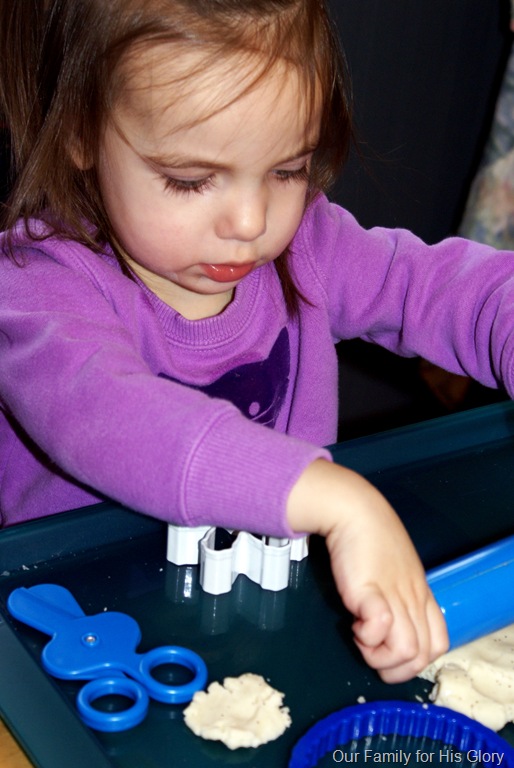 [play-dough%2520fun%255B4%255D.jpg]