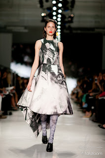 RenataLindroosMinaFadaieAAU2012 Academy of Art 2012 Graduate Fashion Show Review