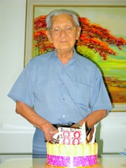 Grandpa 88 cake