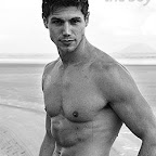 Veja esse e outros ensaios no http://www.my.opera.com/theboyv02