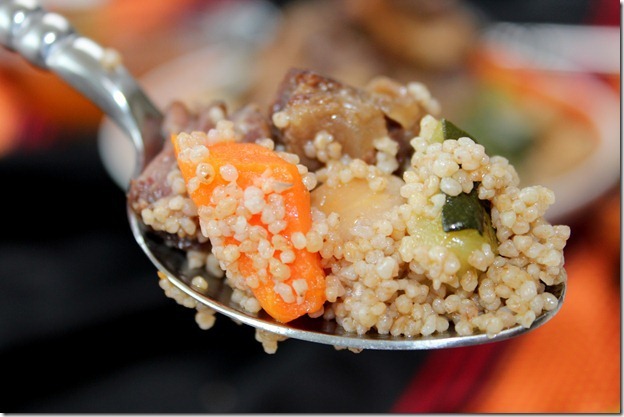 [couscous%2520algerien%2520au%2520boeuf%2520et%2520%25C3%25A0%2520la%2520semoule%2520d%2527orge%255B4%255D.jpg]