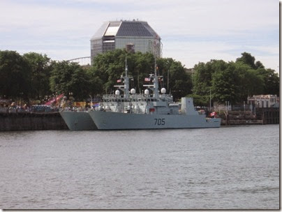 IMG_0995 Canadian Kingston-class Coastal Defense Vessels HMCS Edmonton (MM 703) & HMCS Whitehorse (MM 705) in Portland, Oregon on June 8, 2008