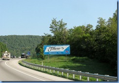 8958 I-24 West, Tennessee Welcome sign