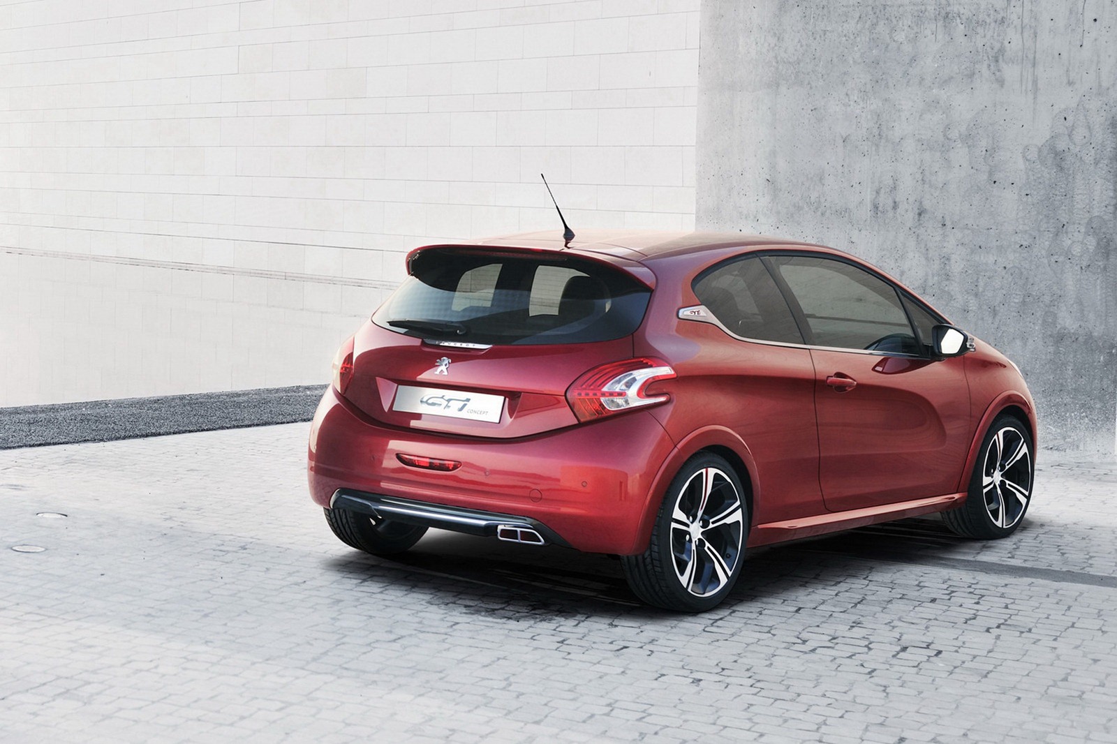 Peugeot-208-GTi-Concept-6%255B2%255D.jpg