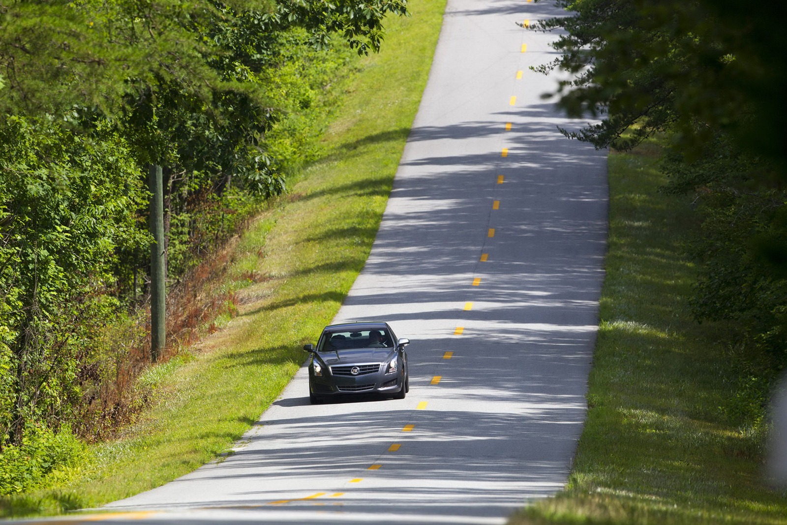 [2013-Cadillac-ATS-12%255B5%255D.jpg]