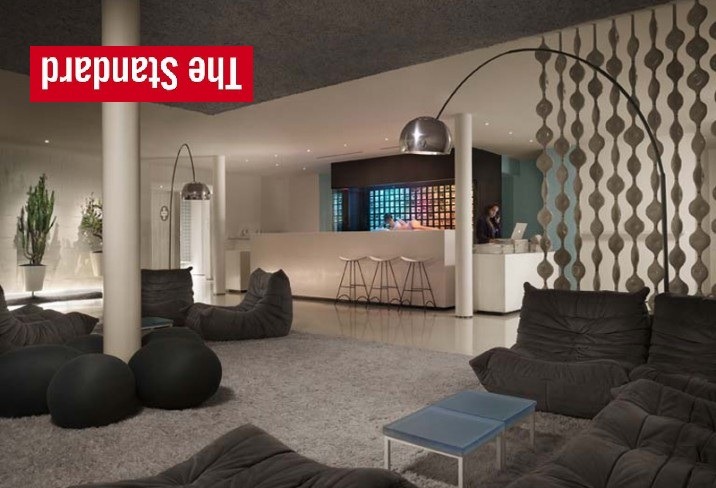[Lobby%2520hotel%2520The%2520Standard_Hollywood_%2520divani%2520Togo%2520Lignet%2520Roset%255B9%255D.jpg]