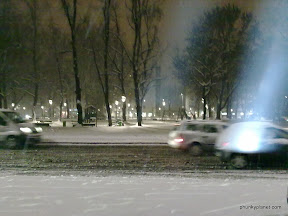 Rush hour snow in Milan