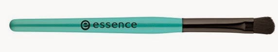 ess_KalinkaBeauty_LipBrush ess_KalinkaBeauty_LipBrush