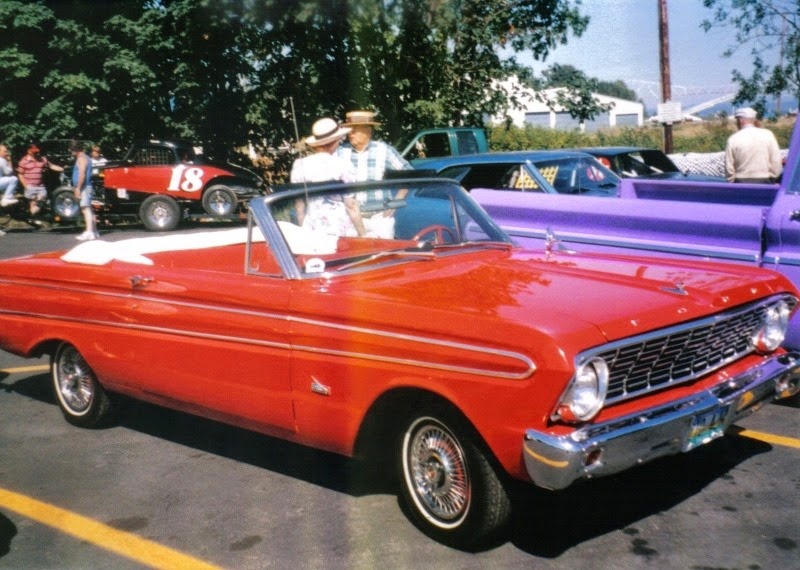 [34-1964-Ford-Falcon-Futura-Sprint-Co.jpg]