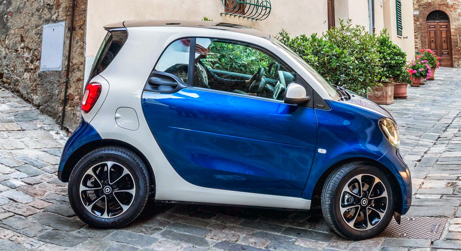 [smart-fortwo-passion-coupe-12-1%255B3%255D.jpg]